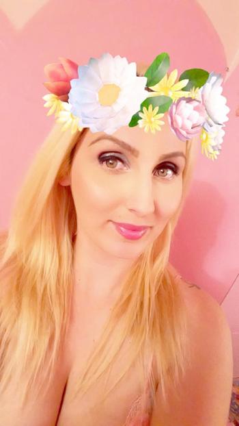 , 23  female escort, Honolulu