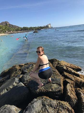 , 23  female escort, Honolulu