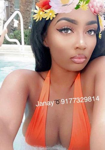 , 23  female escort, Honolulu