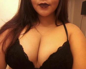 , 21  female escort, Honolulu
