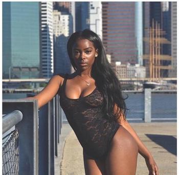 , 22  female escort, Honolulu