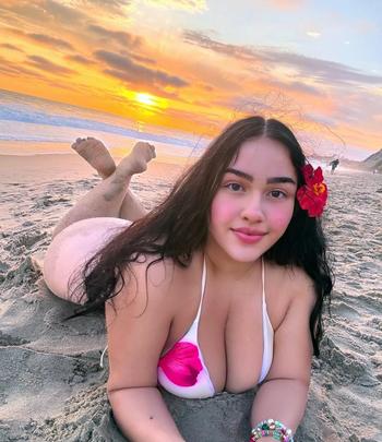 Bella , 24 Latino/Hispanic female escort, Honolulu
