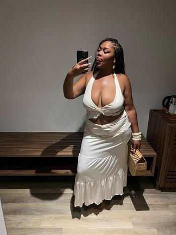 Passion, 21  female escort, Honolulu