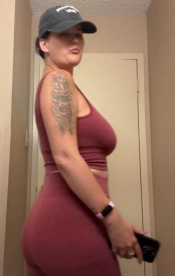Aubrey, 29  female escort, Honolulu
