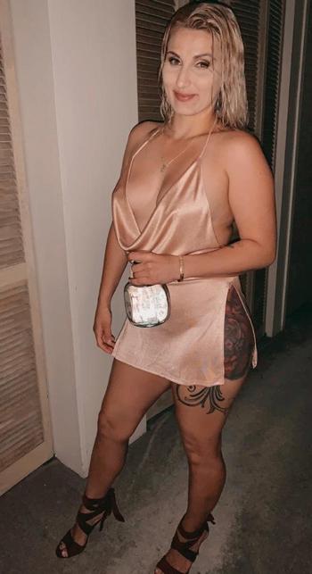 Cece, 28  female escort, Honolulu
