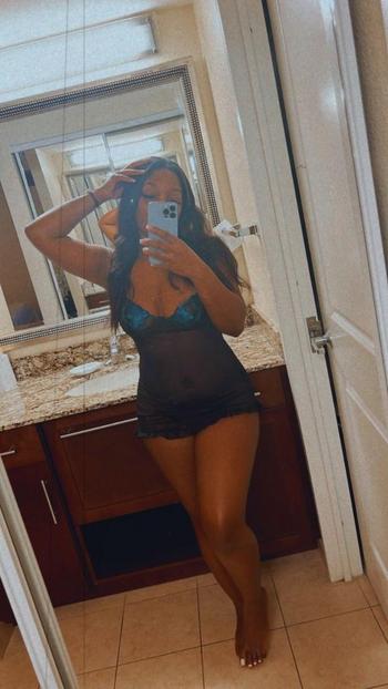  Grace, 27  female escort, Honolulu