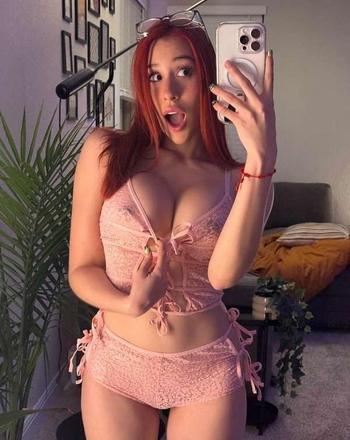 217-350-8775, 28  female escort, Honolulu