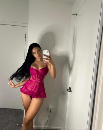 505-339-5382, 26  female escort, Honolulu